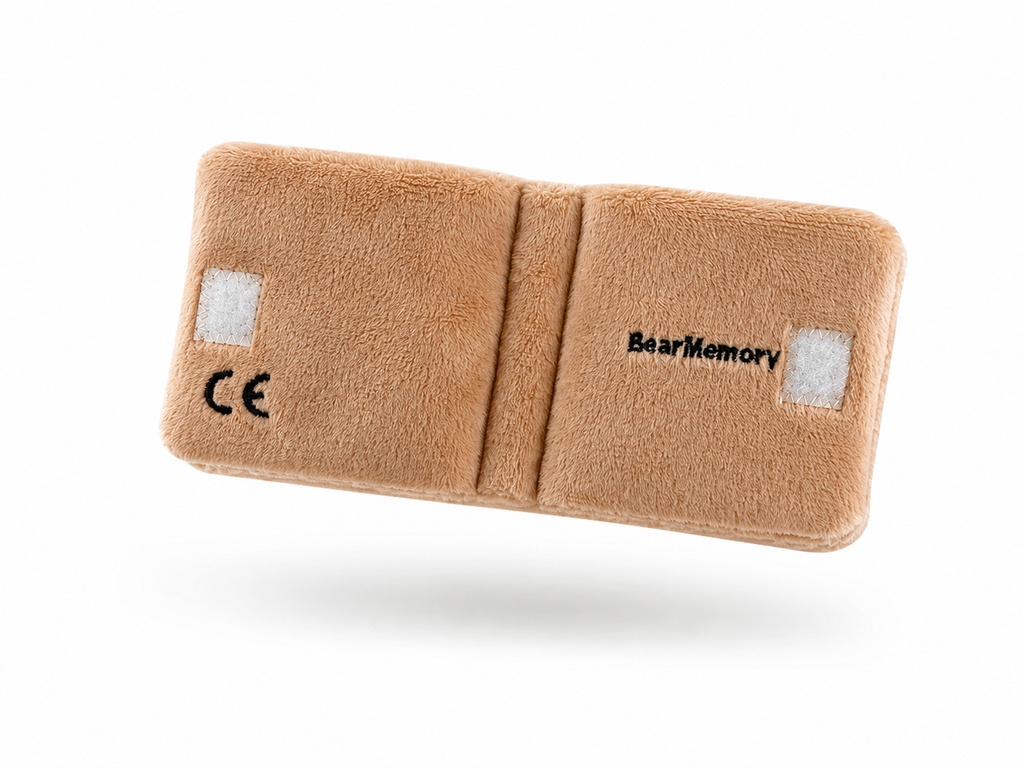Achterkant fotoboekje met CE-markering en klittenband